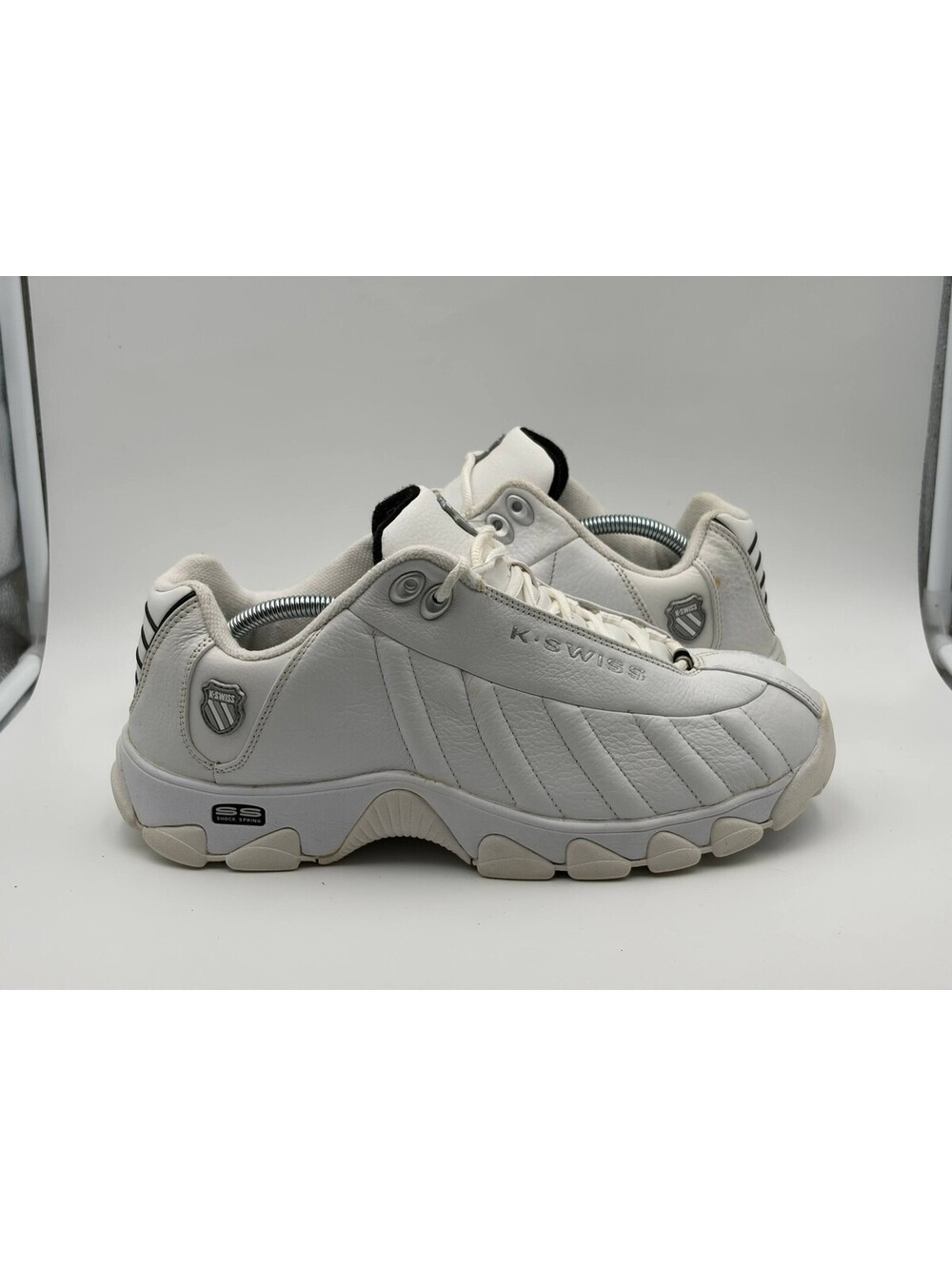 K-Swiss XW Low Men’s 10.5 White Leather Sneakers Shock Spring 0866129 No Insoles